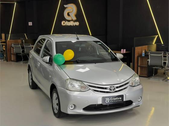 TOYOTA ETIOS 1.3 X 16V FLEX 4P MANUAL TOYOTA ETIOS 1.3 X 16V FLEX 4P MANUAL